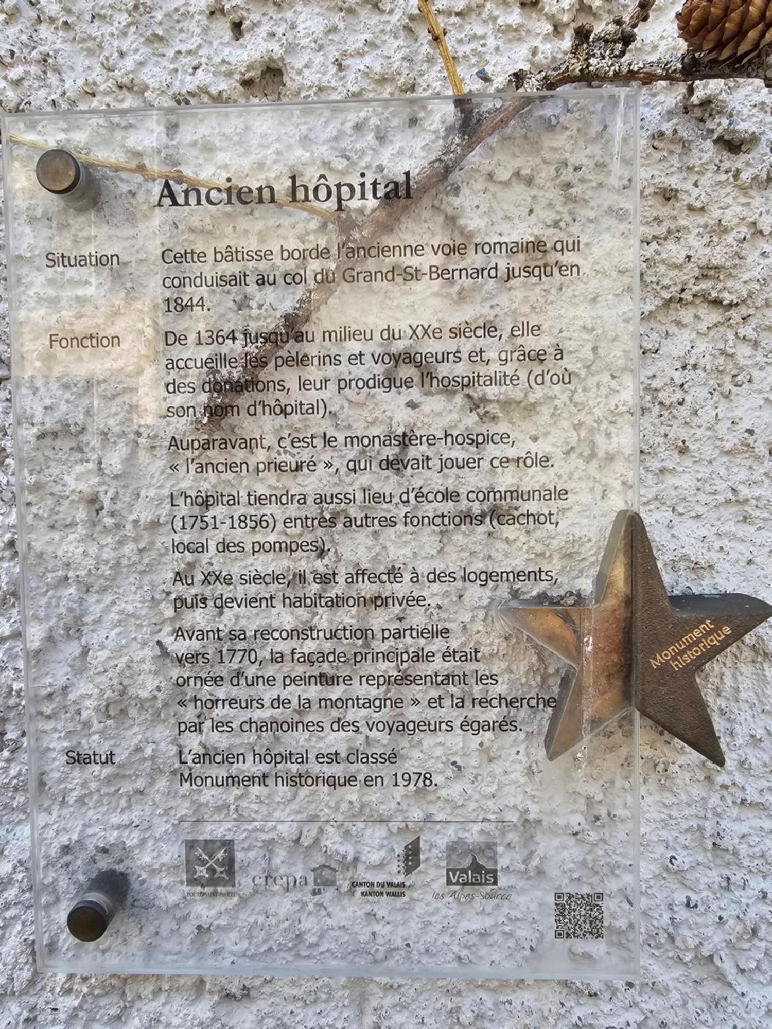 Bourg-Saint-Pierre : Le Cachet D'Antan Apartment Luaran gambar