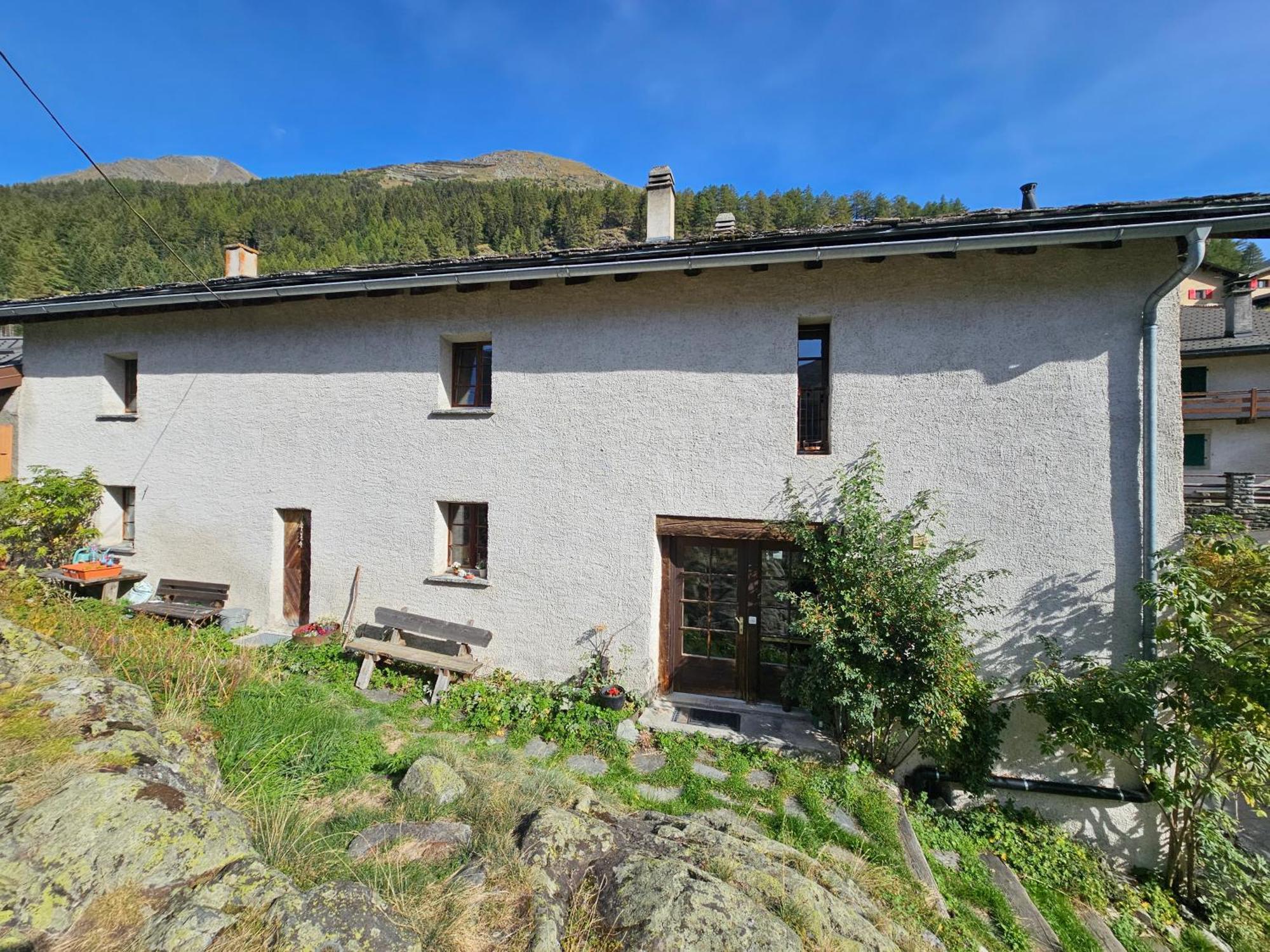 Bourg-Saint-Pierre : Le Cachet D'Antan Apartment Luaran gambar
