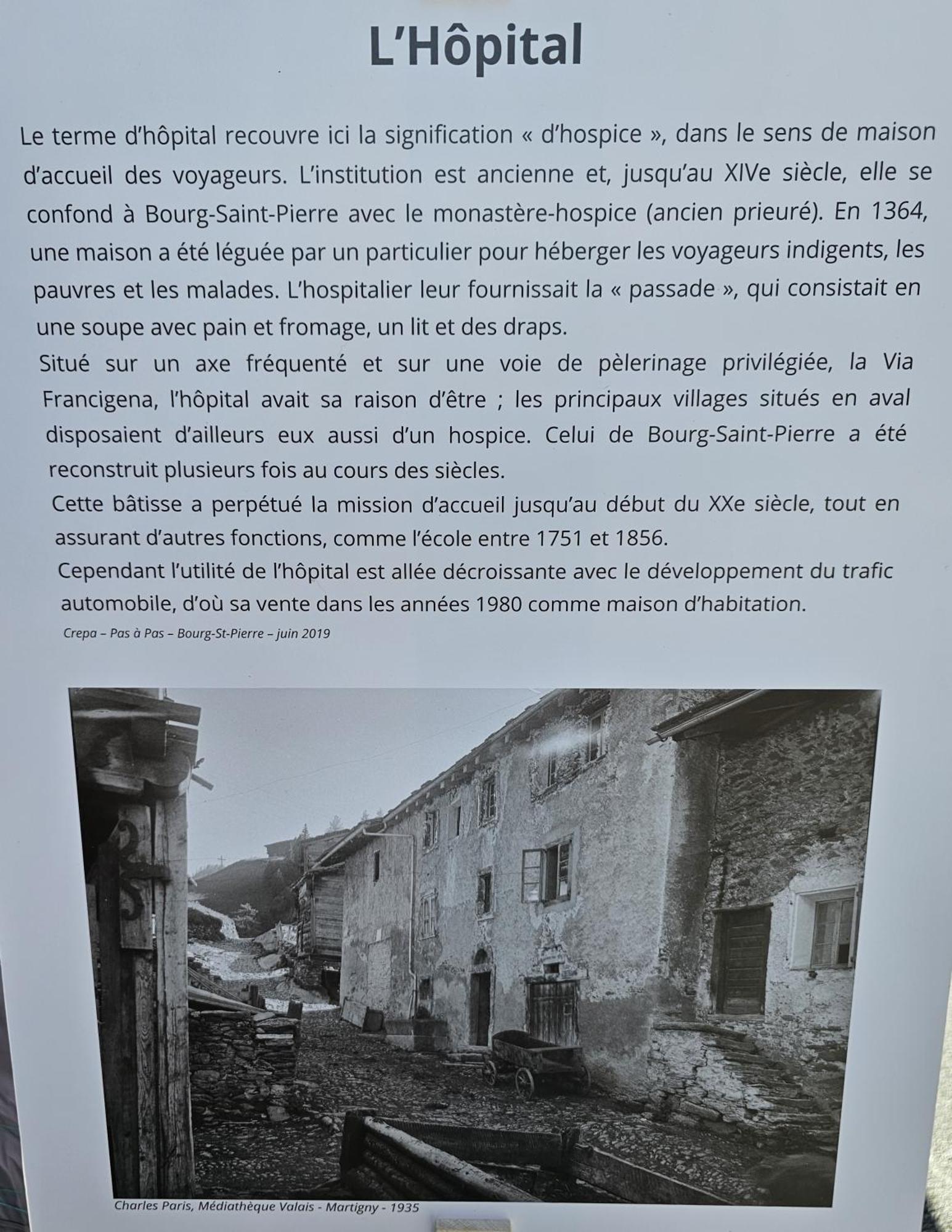 Bourg-Saint-Pierre : Le Cachet D'Antan Apartment Luaran gambar